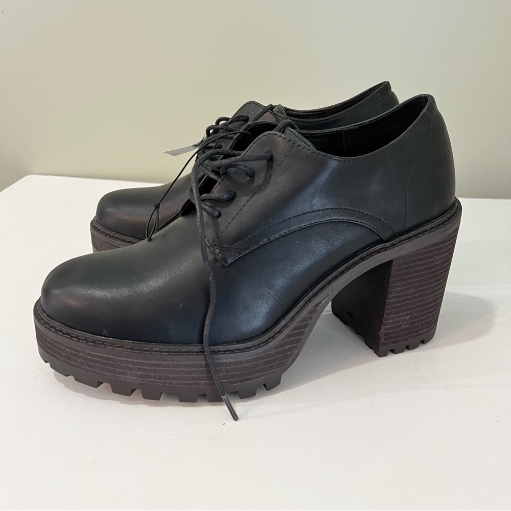 TORRID New Lace-Up Heeled Oxfords Size 13 (Wide Width)